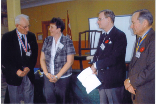 Presentation of the loyalist Chair
